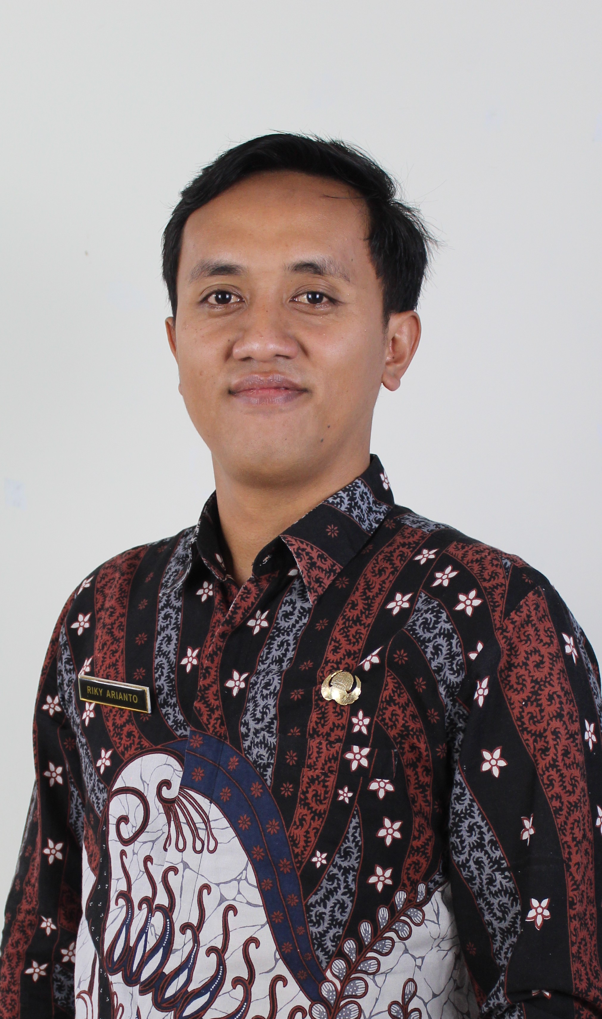 RIKY ARIANTO